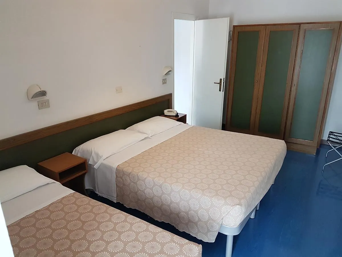 Hotel Residence Adriana 切塞纳蒂科